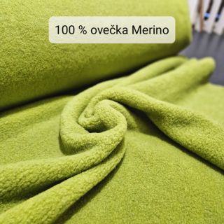 Čo poviete na novú pastelovú farbu - ešte nám chýbajú zipsy a idú sa šiť vestičky , papučky atď . 🤩 🤗