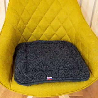 Vlnený sedák na stoličku 